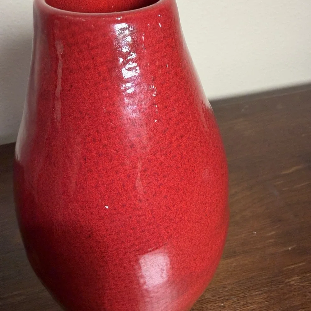Crate & Barrel Red Vase Used Good Condition No Chips‎